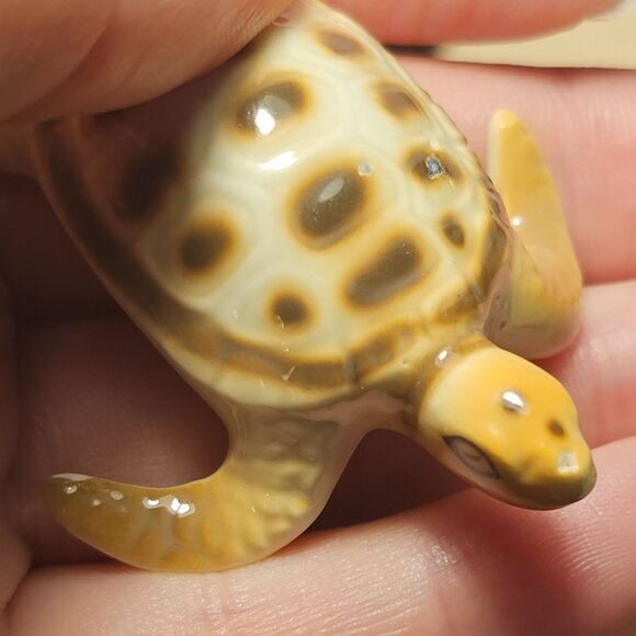 Vintage Bone China Taiwan Sea Turtle Miniature Figurine Mom Baby - Picture 10 of 10